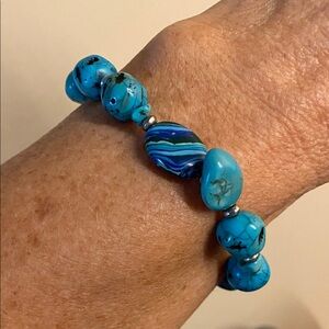 Turquoise Nugget Bead Stretch Bracelet w/ Blue Swirl Accent Beads